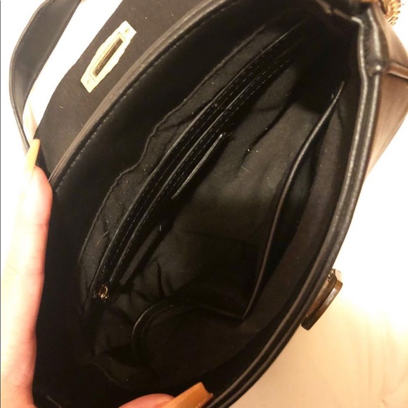 Black Purse - Picture 3 of 3